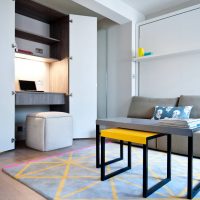 Table basse modulaire à partir d'un tuyau profilé