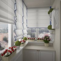 Rideaux romains en blanc