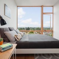 Concevoir une chambre étroite dans un style moderne