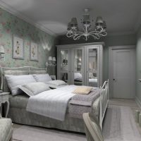 Plafond gris dans la chambre d'une maison privée