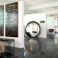 Zonage par des cloisons dans un style loft
