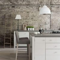 Mur de briques intérieur de cuisine
