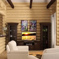 Una combinación contrastante de muebles en una habitación con paredes de troncos.