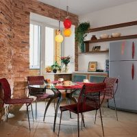 Groupe à manger avec une table en verre