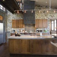 Cuisine de style loft dans une maison privée