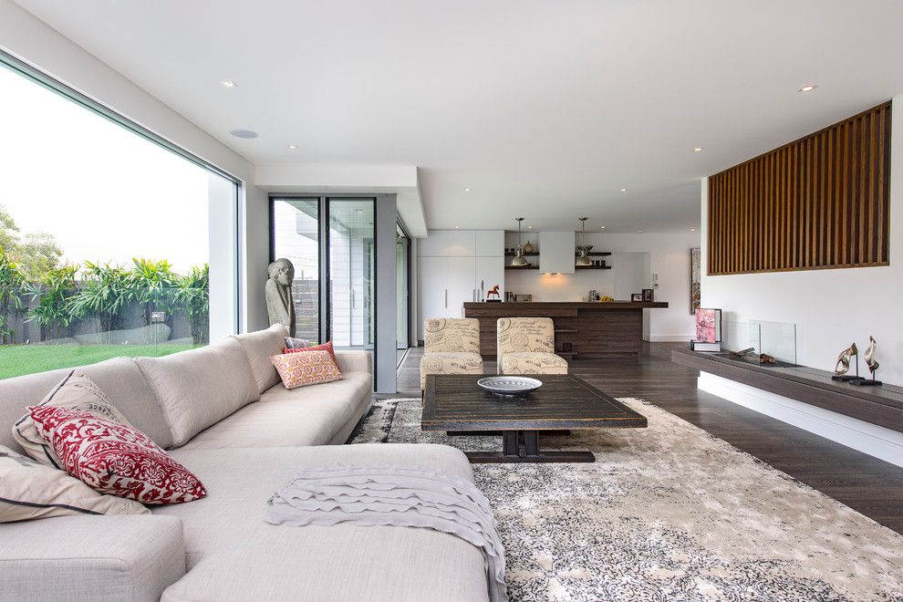 Grand salon minimaliste