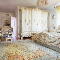 Intérieur de chambre de style classique