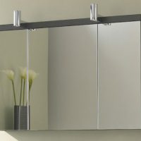 Armoire murale avec miroir