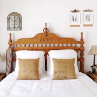 Oreillers décoratifs avec des taies d'oreiller en jute