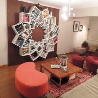 Décoration murale avec étagères d'origine