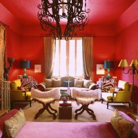 Conception de salon en rouge