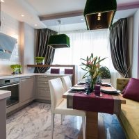 Coin repas dans une petite cuisine-salon