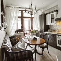 Décoration de fenêtre avec porte de balcon