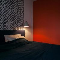 Suspension sur la tête du lit