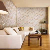 Salon design avec papier peint pastel