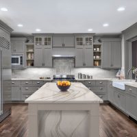 Lumières encastrées au plafond de la cuisine