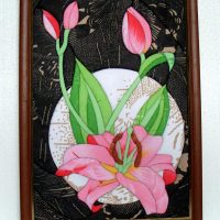 Tulipanes rosados ​​en un mosaico