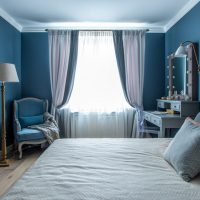 Chambre bleue pour une jeune fille