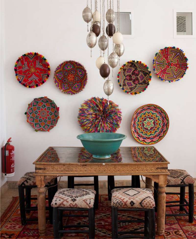 Assiettes décoratives de forge à l'orientale