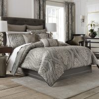 Conception d'une chambre moderne dans les tons gris