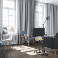 Parquet brun foncé dans le salon