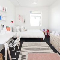 Conception de la chambre des enfants en blanc