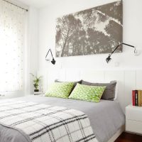 Rideaux de lumière dans la chambre