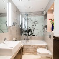 Photopanel à l'intérieur de la salle de bain