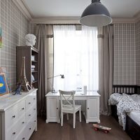 Couleur grise à l'intérieur de la pépinière
