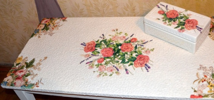 Table basse à découper.